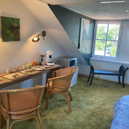 Luc'S Place, Waterbed Grote Kamer Zoeterwoude Eksteriør bilde