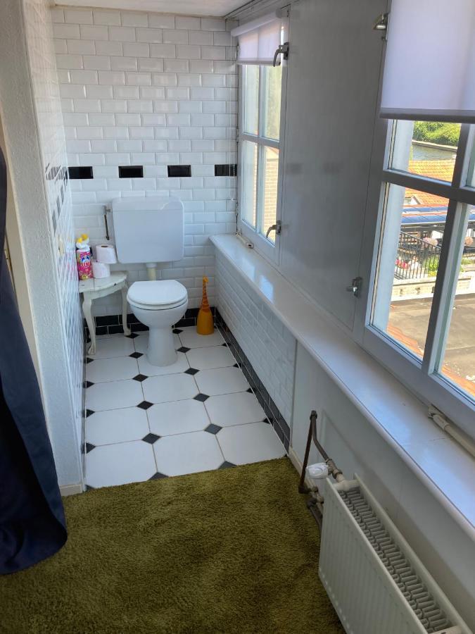 Luc'S Place, Waterbed Grote Kamer Zoeterwoude Eksteriør bilde